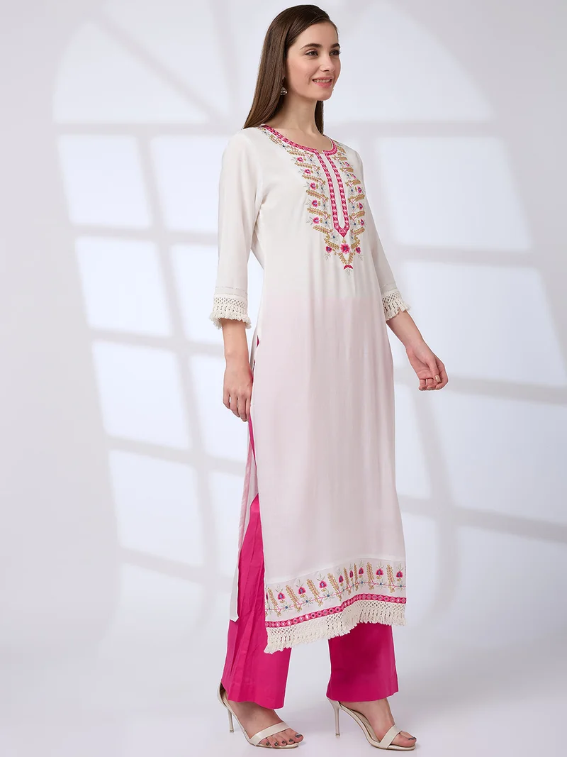 globus Women Floral Embroidered Yoke Crochet Detail Sleeves Straight Festive Kurta