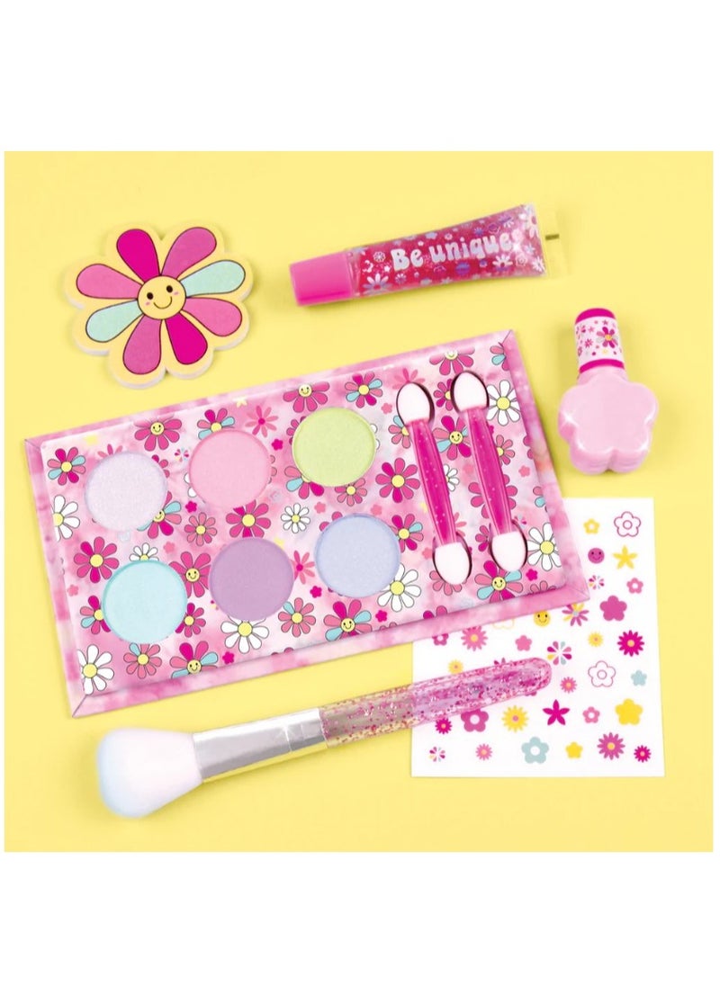Make It Real Blooming Beauty Cosmetic Set  - Image 2
