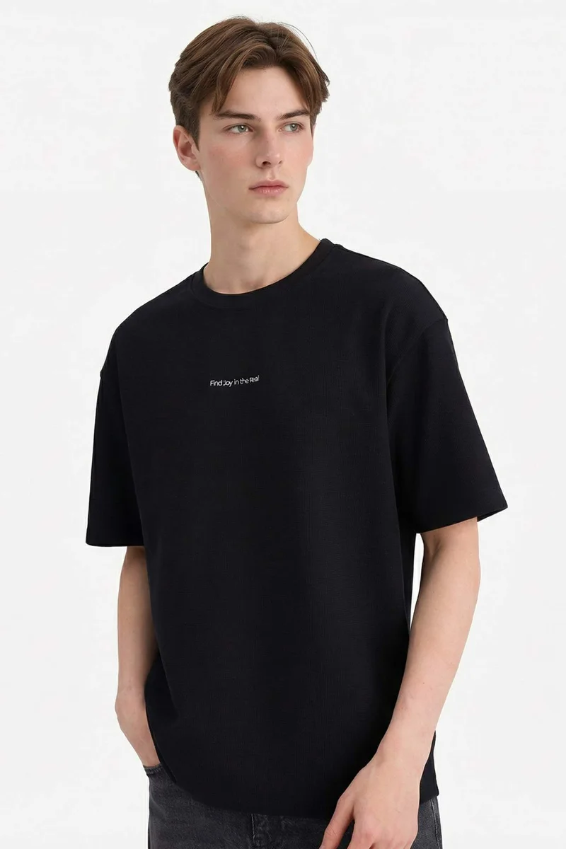 ديفاكتو Breathable Boxy Fit T-shirt