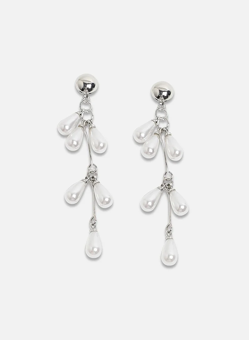 سوهي أقراط متدلية من اللؤلؤ - لؤلؤة بيضاء وفضة الكأس