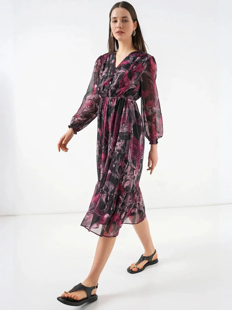 بيغ دارت BDART V-Neck Midi Dress with Button Closure