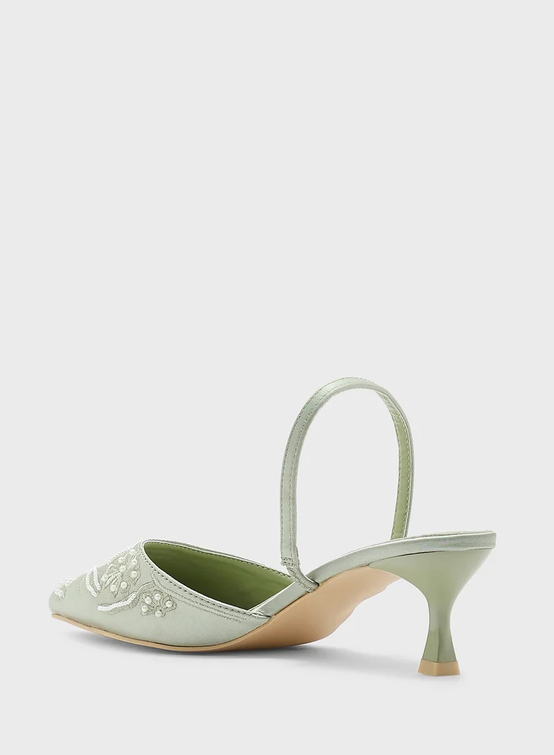 ايلا ليمتد اديشن Floral Embroidered Pearl Detail Pointy Backstrappump