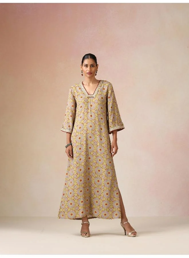 ترو برونز فستان ماكسي مستقيم بطبعة ليلكي أخضر فاتح من