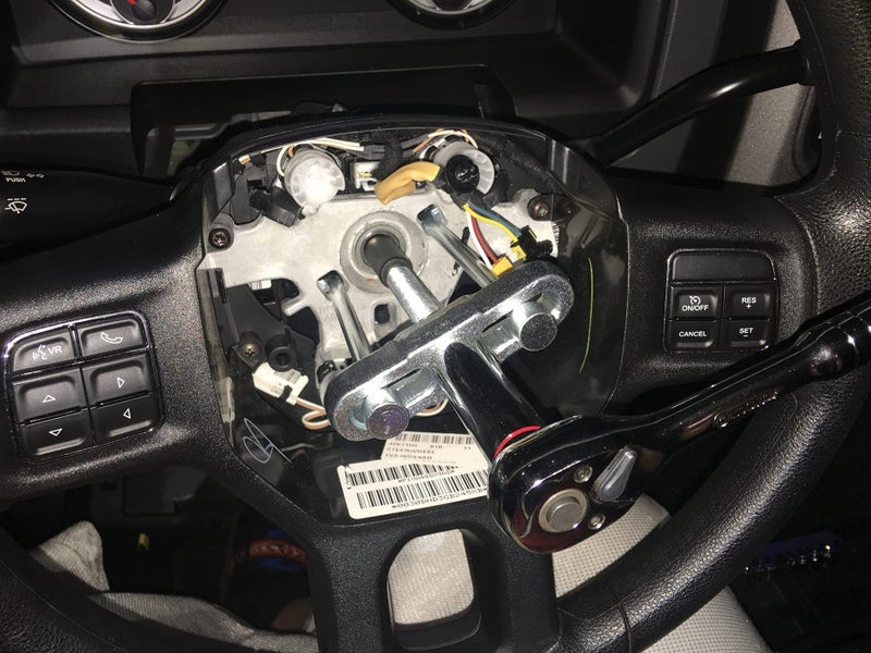 Performance Tool W80651 Steering Wheel Remover Set - Image 2