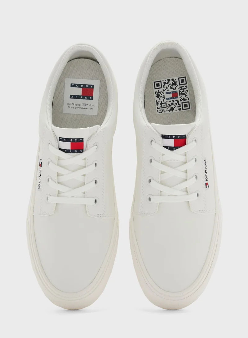 TOMMY JEANS VULCANISED SKATE DERBY TRAINERS
