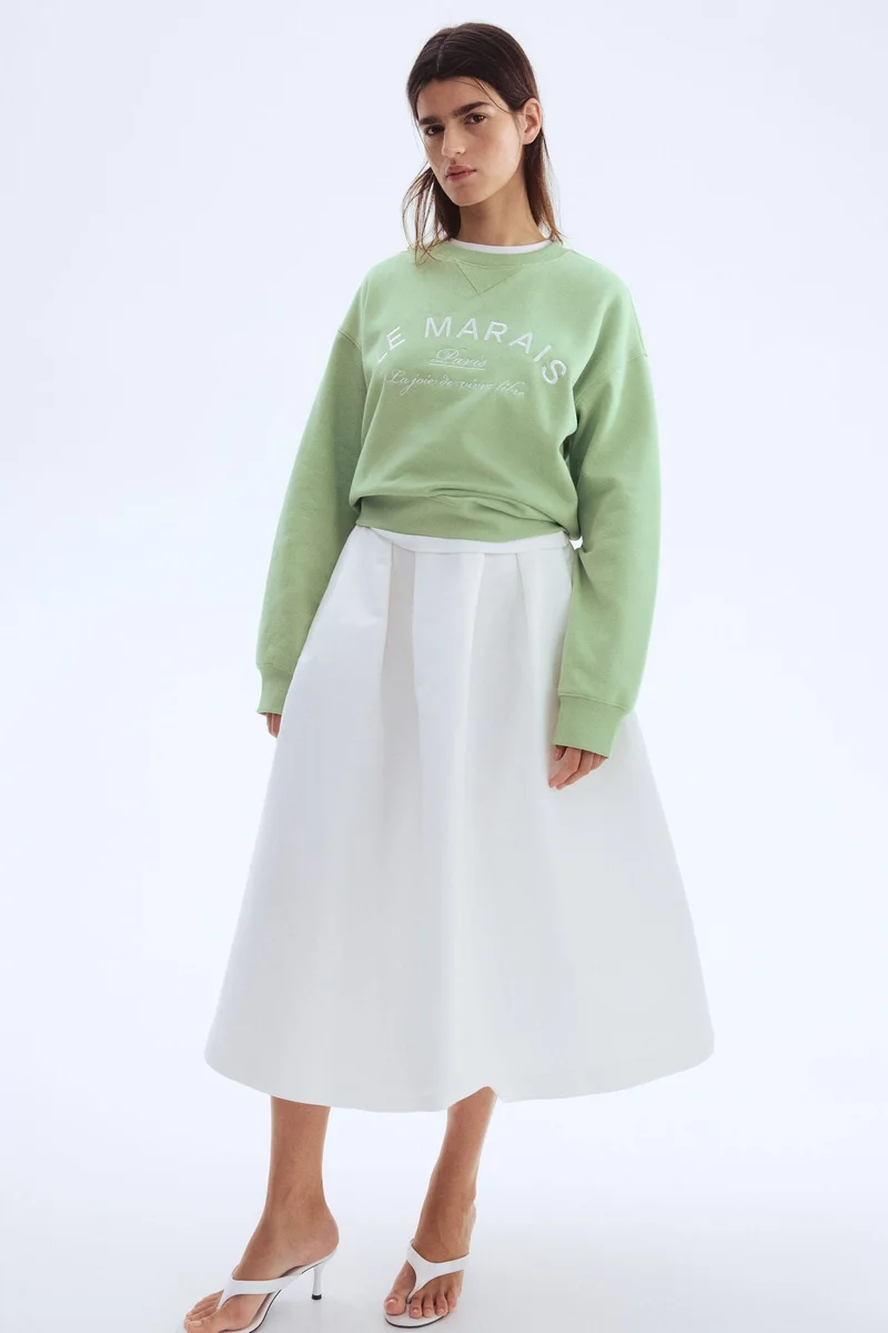 اتش اند ام سويت شيرت مزين بعبارة مطبوعة