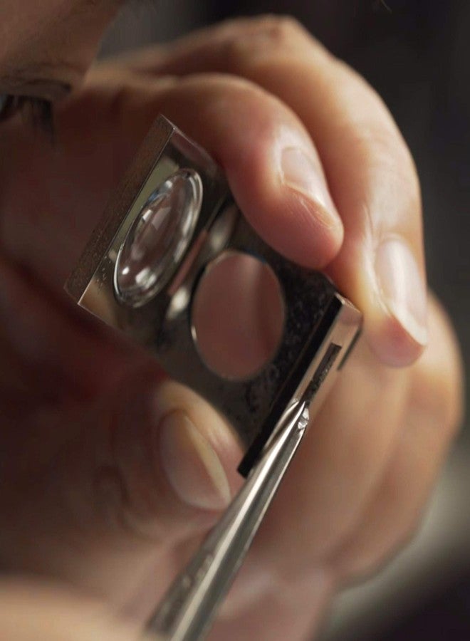 بيورا سوار بيورا ذو تصميم إنفينيتي مفصلي من حجر التوباز الأزرق السويسري للنساء، مصنوع من الفضة الإسترليني عيار 925، حجر كريم طبيعي، وزن إجمالي 1 قيراط، شكل بيضاوي 6x4 مم، قطر 2.25 بوصة، سوار من الأحجار الكريمة الزرقاء. - Image 5