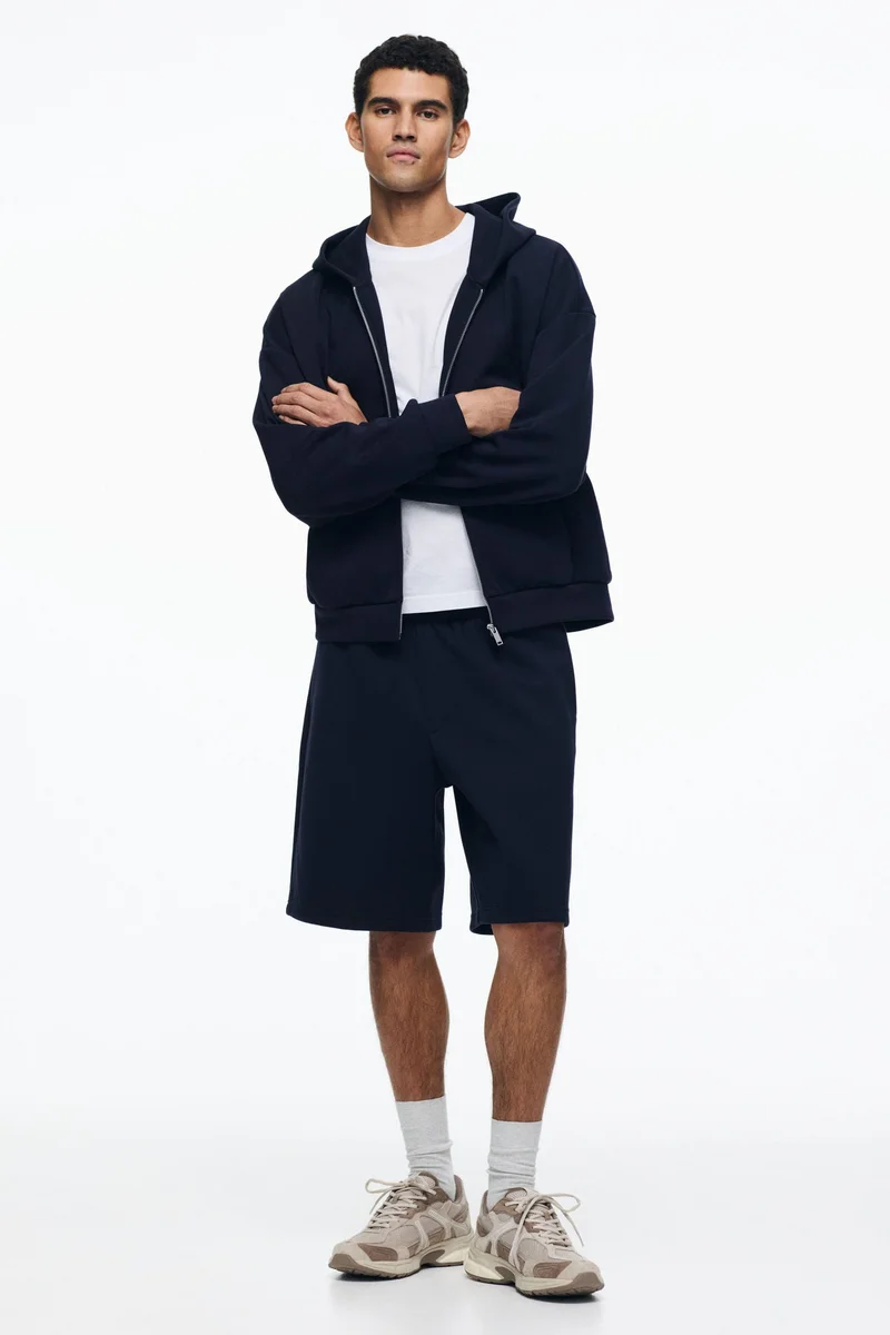 اتش اند ام شورت بقصّة مريحة