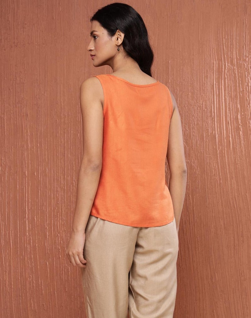 Fabindia بلوزة نسائية مطرزة بقصة عادية - Image 4