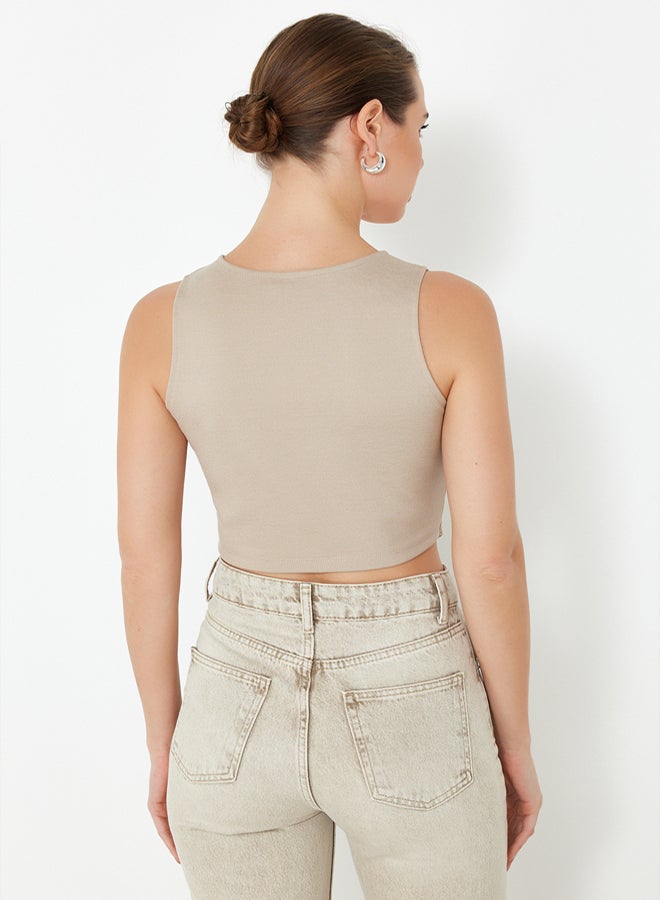 trendyol Mink Button Detailed V-Neck Crop Regular/Normal Cut Flexible Knitted Vest - Image 5