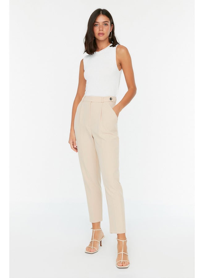 trendyol Ecru Crew Neck Crop Knitwear Blouse  - Image 2