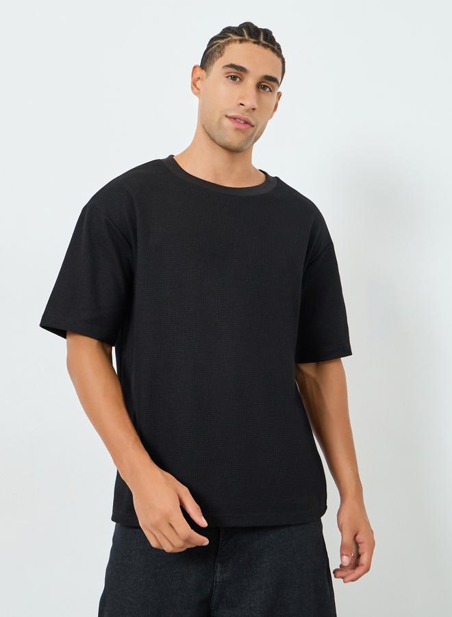 ستايلي تيشيرت واسع محبوك بنمط وافل وياقة وهمية - Image 1