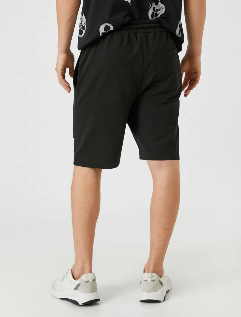 كوتون Cotton Waist Lace-up Shorts Slim Fit Pocket Label Printed