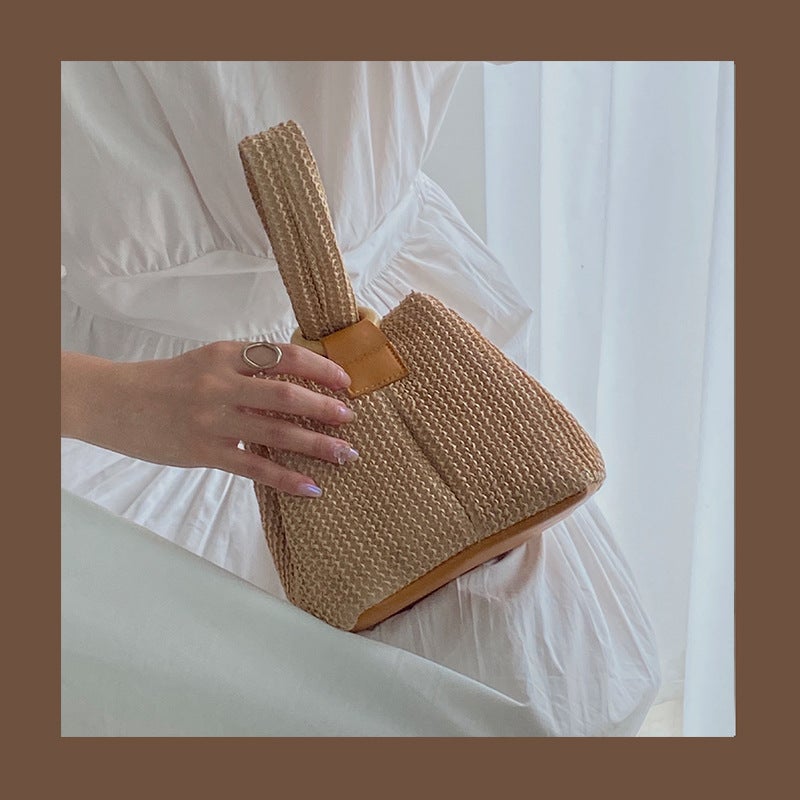 Women's Straw Woven Chain Crossbody Bag - Image 4