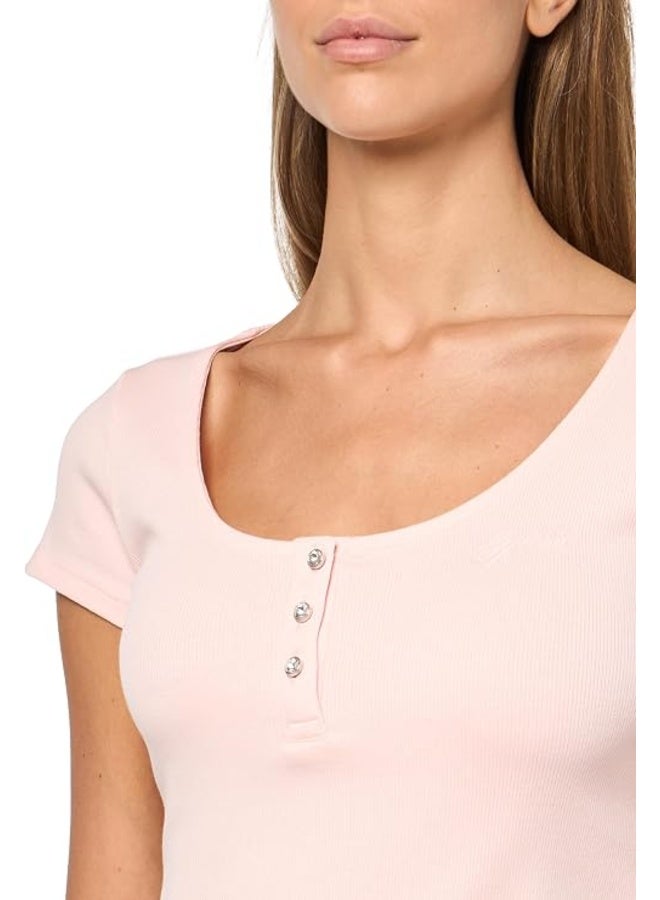 جس تيشيرت نسائي قصير الأكمام من GUESS، موديل Kaylee Rib Henley، لون دريم بينك - Image 2
