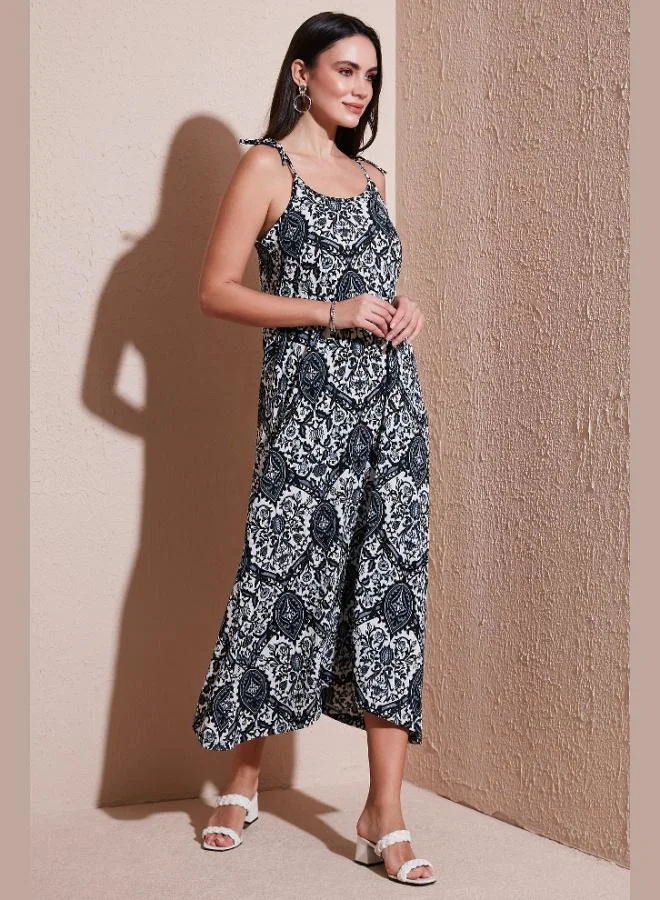 ليلا فستان طويل بحمالات بقصة عادية للنساء