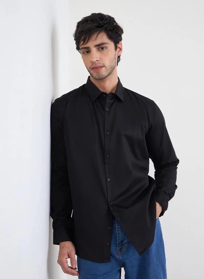 Styli Men Black Solid Cotton Slim Fit Shirt