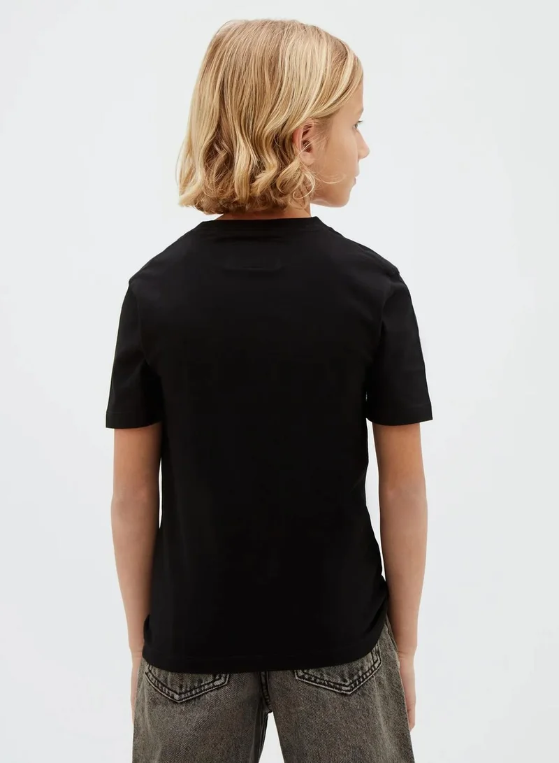 Calvin Klein Logo T-Shirt