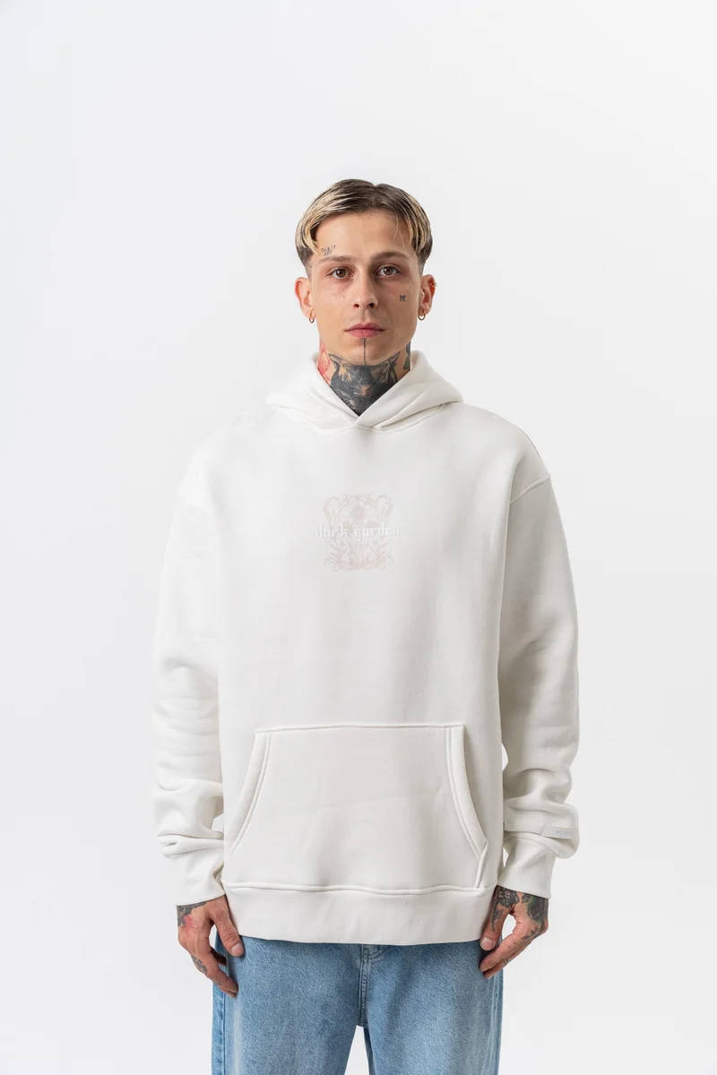 ريسباير هودي رجالي واسع (Oversize) بغطاء رأس مطبوع بعبارة "Garden" لون إيكرو