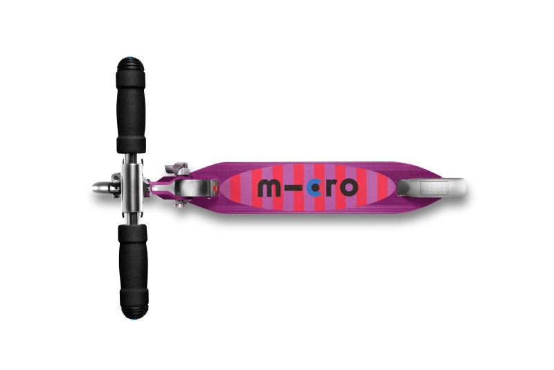 Micro سكوتر ميكرو كيكبورد - سبرايت LED - سكوتر بعجلتين للأطفال من عمر 6 سنوات فما فوق، قابل للطي، خفيف الوزن، سكوتر محمول مع عجلات مضيئة تعمل بالحركة (خطوط بنفسجية) - Image 2