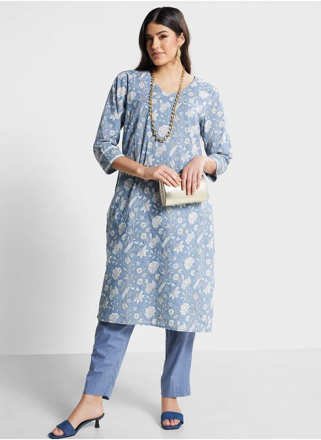 فاب انديا V-Neck Floral Print Kurta & Pant Set