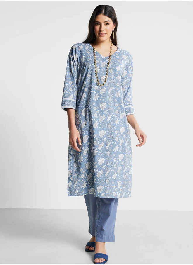 فاب انديا V-Neck Floral Print Kurta & Pant Set