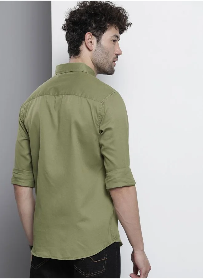 The Indian Garage Co Men Slim Fit Placement Embroidered Full Sleeves Cutaway Collar Casual Shirt