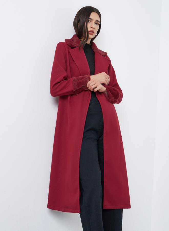 ستايلي معطف ميدي بقصة عادية وحزام وتفاصيل فرو صناعي - Image 1