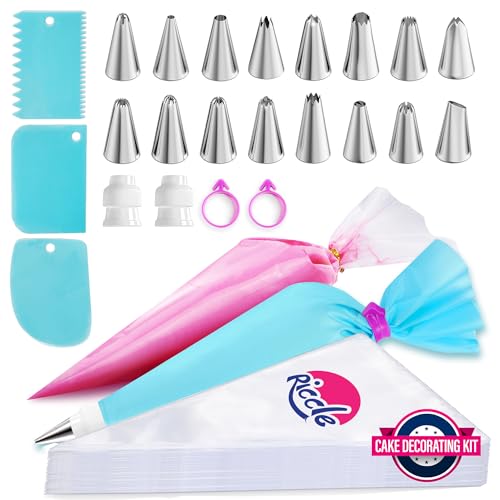Riccle Piping Bags and Tips Set, 11.8 Inch 100 Anti Burst Piping Bags, 124 Pcs Cake Decorating Kit with 16 Piping Tips, 1 Reusable Pastry Bags, 3 Cake Scrapers, 2 Couplers, and 2 Icing Bags Ties - Image 1