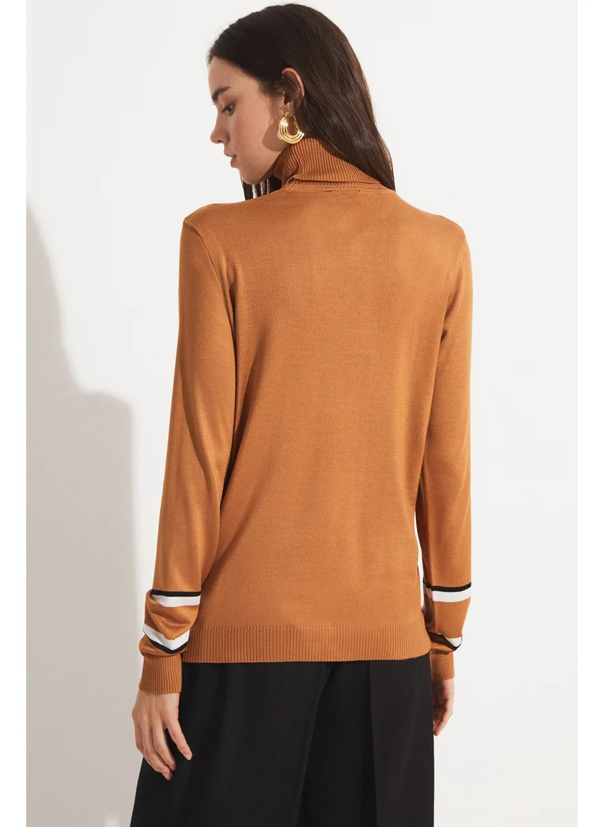 JUNE Exclusive Stripe Detailed Turtleneck Knitwear Sweater