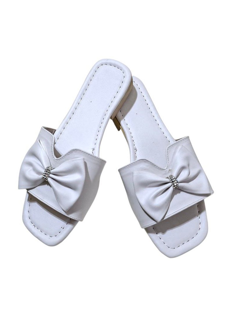 Karisma Flat Slippers With A Nicely Designed Bowtie - Image 1