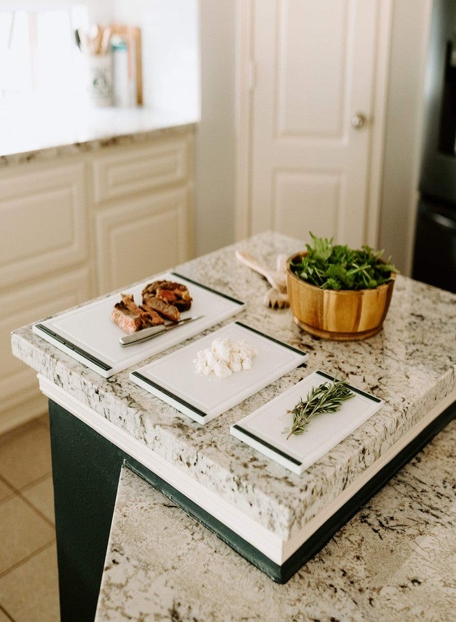 ثيرتين سيفس مجموعة ألواح تقطيع مانعة للانزلاق من ثيرتين شيفز، 3 قطع، للمطابخ، مزودة بأخاديد - خالية من مادة BPA وآمنة للغسل في غسالة الأطباق، بأحجام 16 و12 و10 بوصات. - Image 4