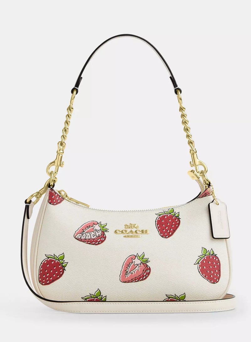 كوتش اوت ليت حقيبة كتف كوتش تيري بطبعة الفراولة، حقيبة يد نسائية، حقيبة هوبو نسائية، حقيبة توت نسائية، حقيبة سفر نسائية. - Image 1