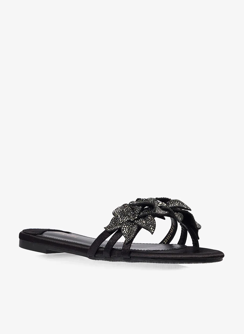 Khizana Flat Sandals