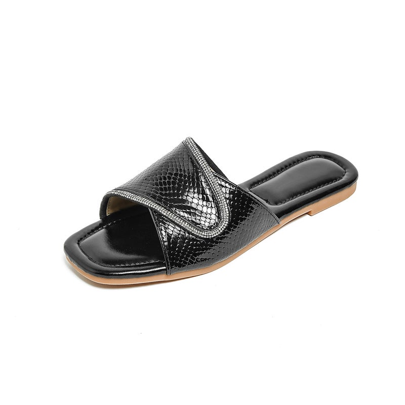 Bohemian Style 2025 New Women''s Sandals with Rhinestones, Fashionable Beach Soft-Soled Versatile Flat Slippers for Outdoor Use - Image 2