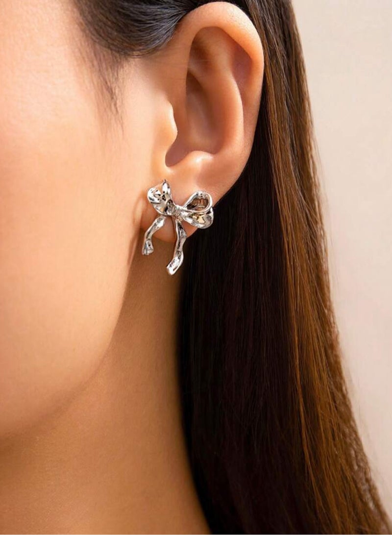 إيكوال حلق نسائي انيق مصنوع من الاستانلس ستيل باللون الفضي - Image 1