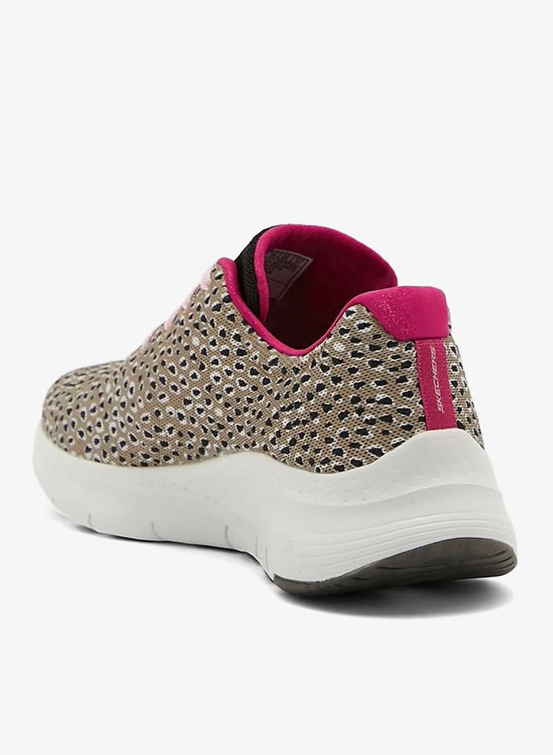 سكيتشرز حذاء ارش فت