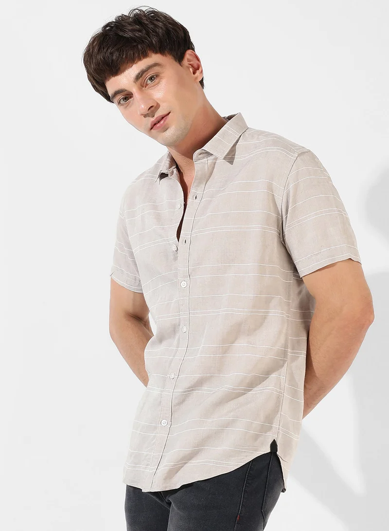 CAHOOT  Men's Light Grey Textured Button Up Spread Collar Shirt For Casual Wear | Regular Fit | Cotton Viscose Shirt Crafted With Short Sleeve, Comfort Fit & High-Performance For Everyday Wear for Men | Best Price UAE