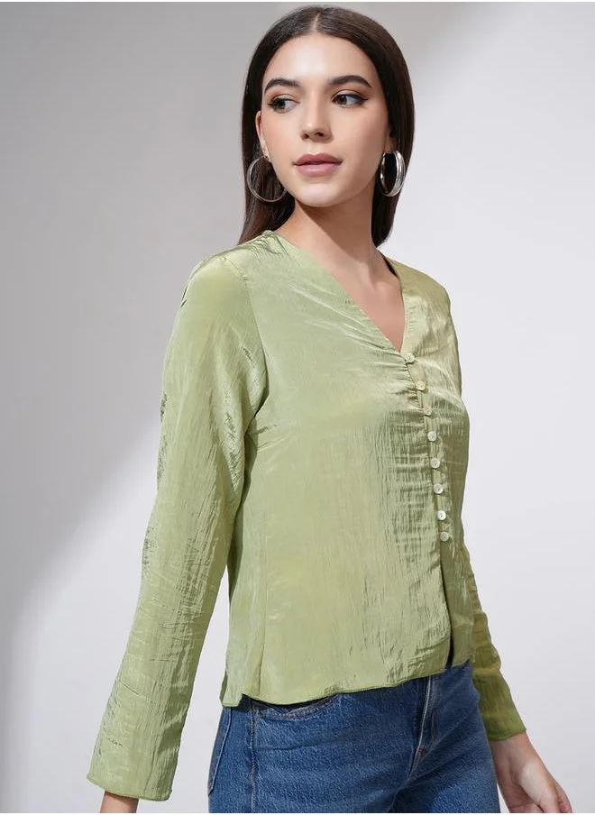Tokyo Talkies Tokyo Talkies Textured V-Neck Buttoned Top