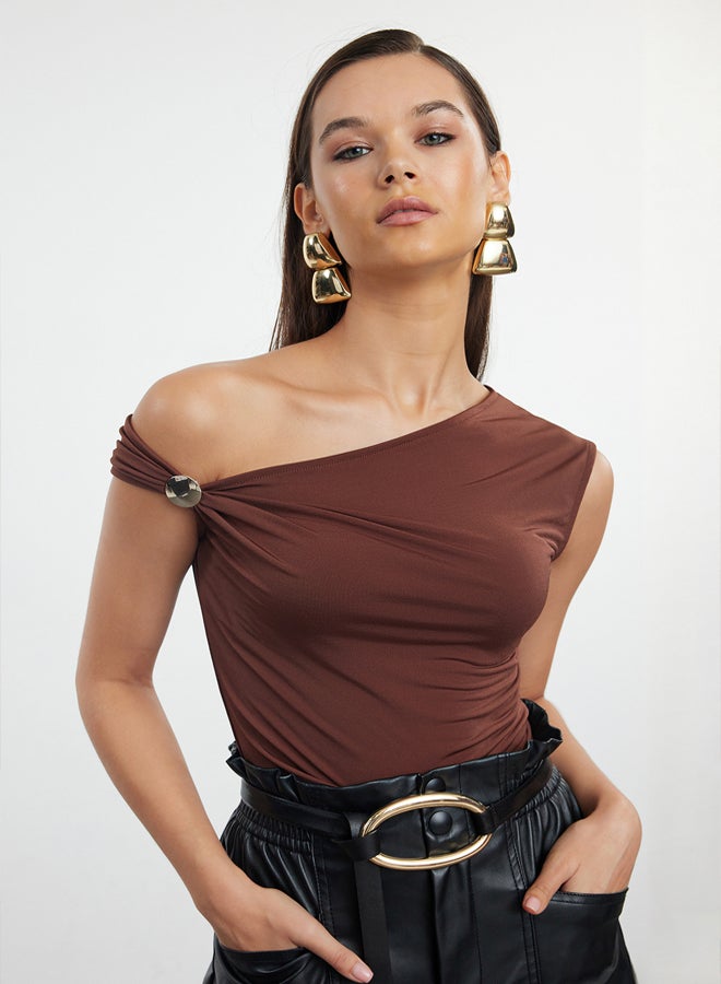 trendyol Brown Metal Accessory Knitted Blouse - Image 1