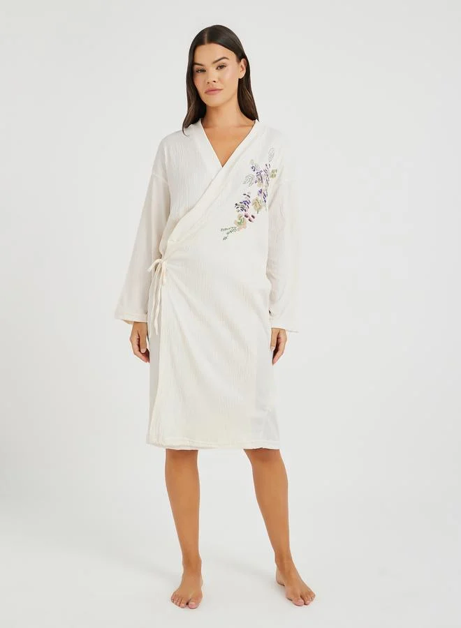 ستايلي Styli Embroidered V-Neck Knee-Length Robe