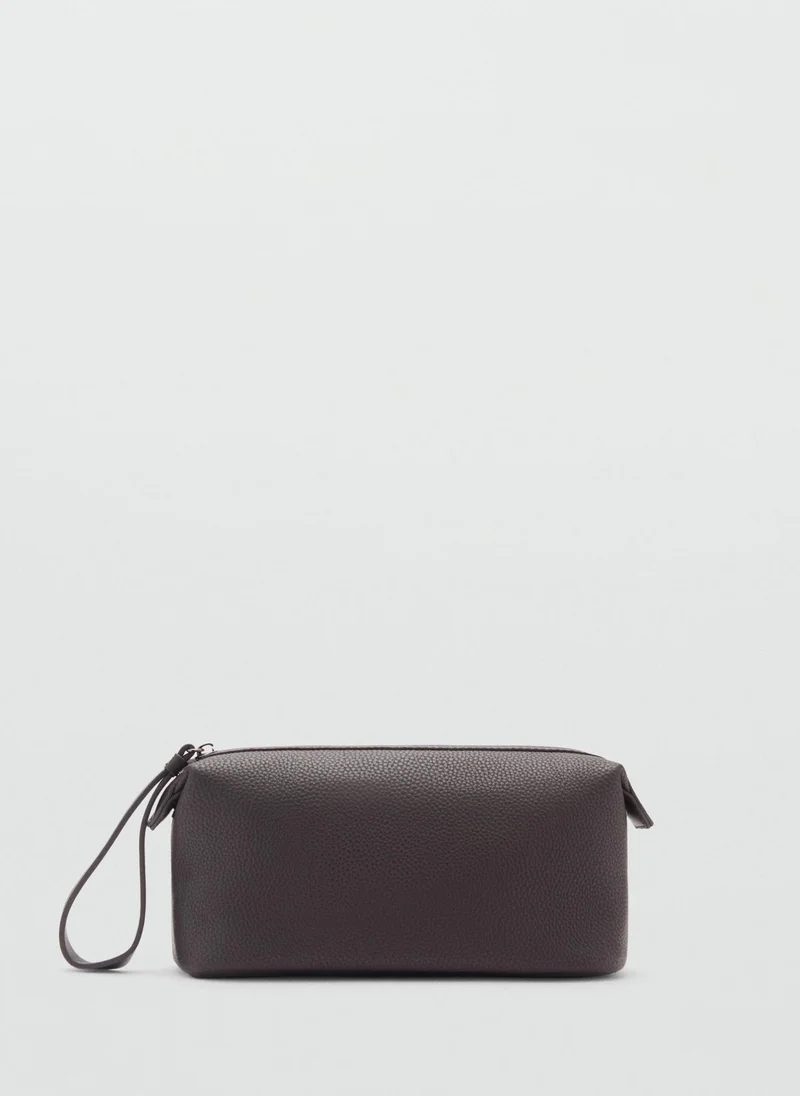 مانجو مان Contrast-Strap Pebbled Cosmetic Bag