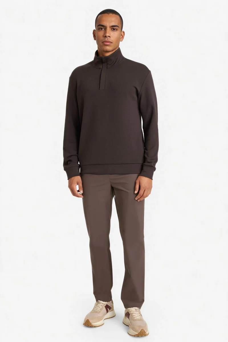ديفاكتو Boxy Fit Sweatshirt