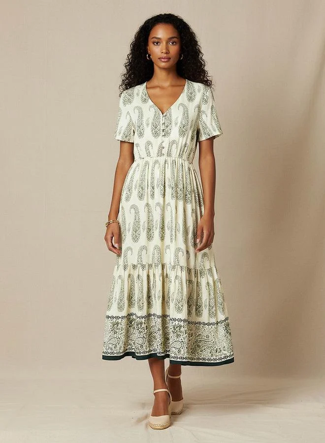 سبلاش فيڤ فستان نسائي بطبعات بيزلي بطبقات وأكمام قصيرة