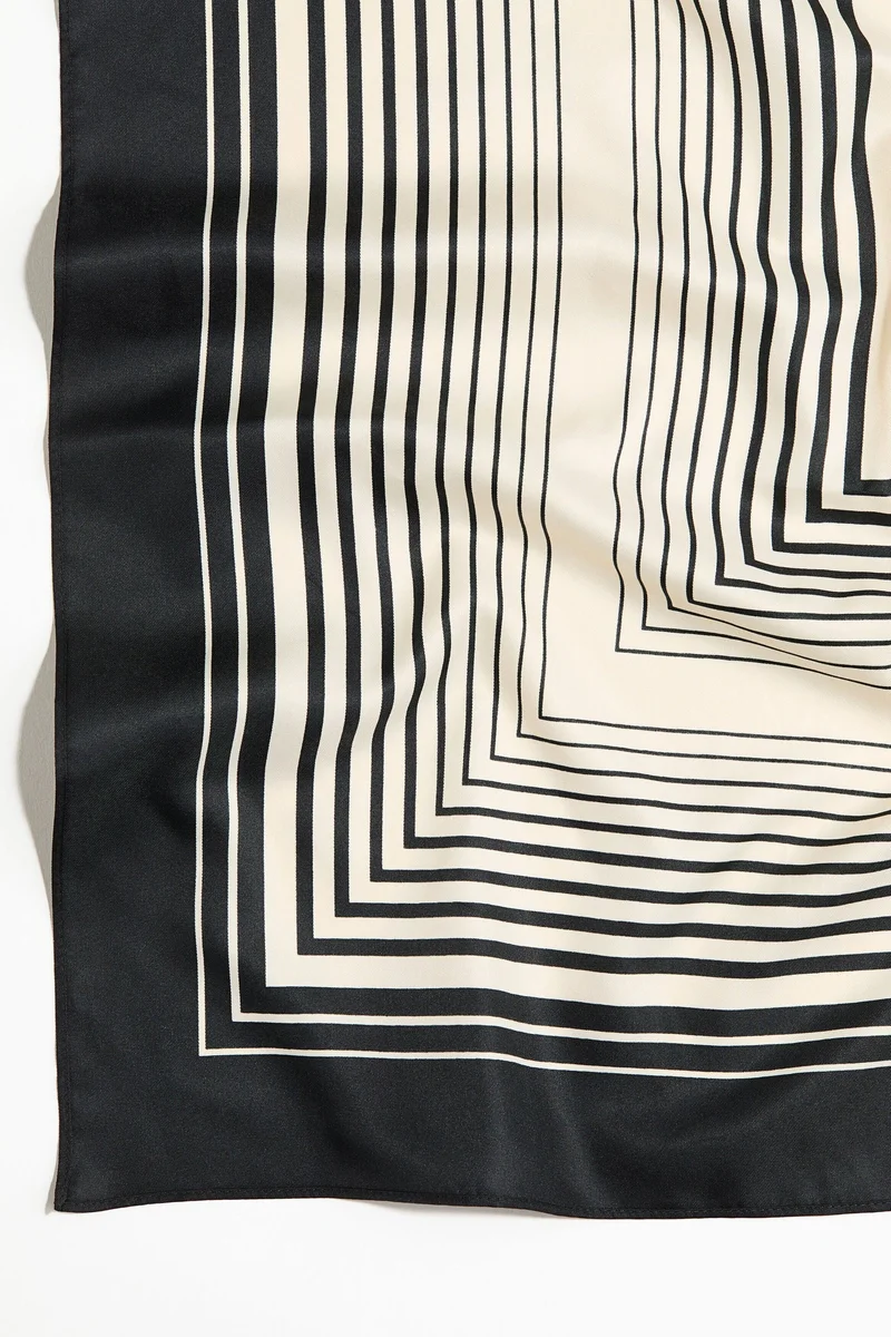 H&M Patterned scarf