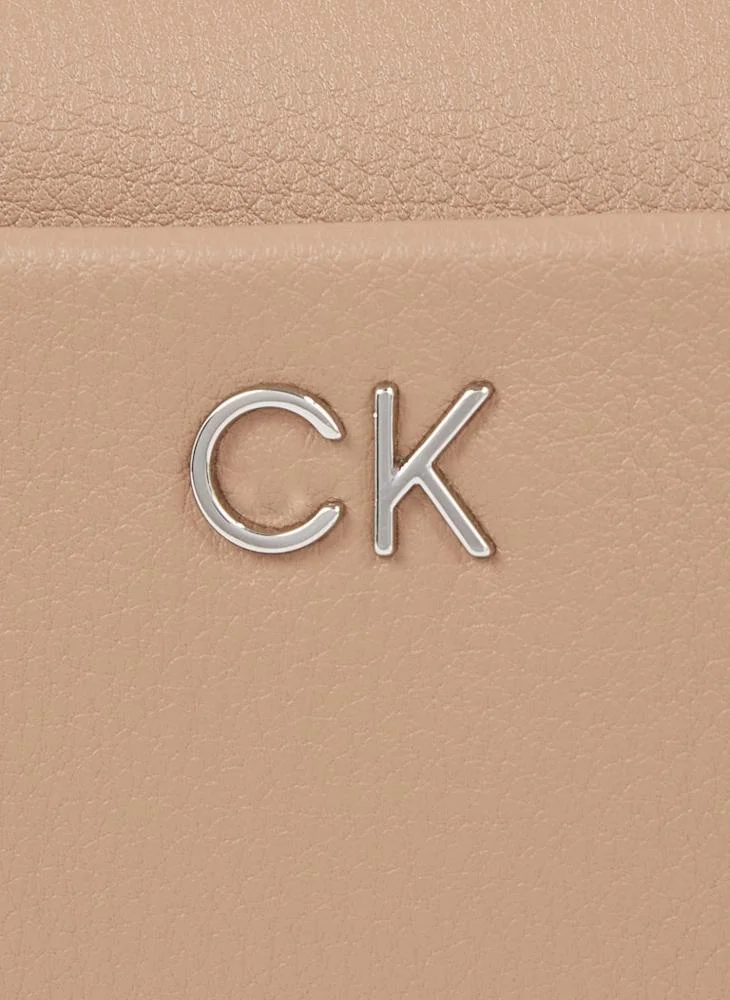 CALVIN KLEIN Narrow Strap Crossbody