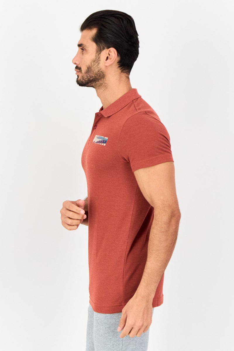 PUMA قميص بولو قصير الأكمام للرجال بتصميم ضيق مع شعار العلامة التجارية، أحمر حار - Image 4