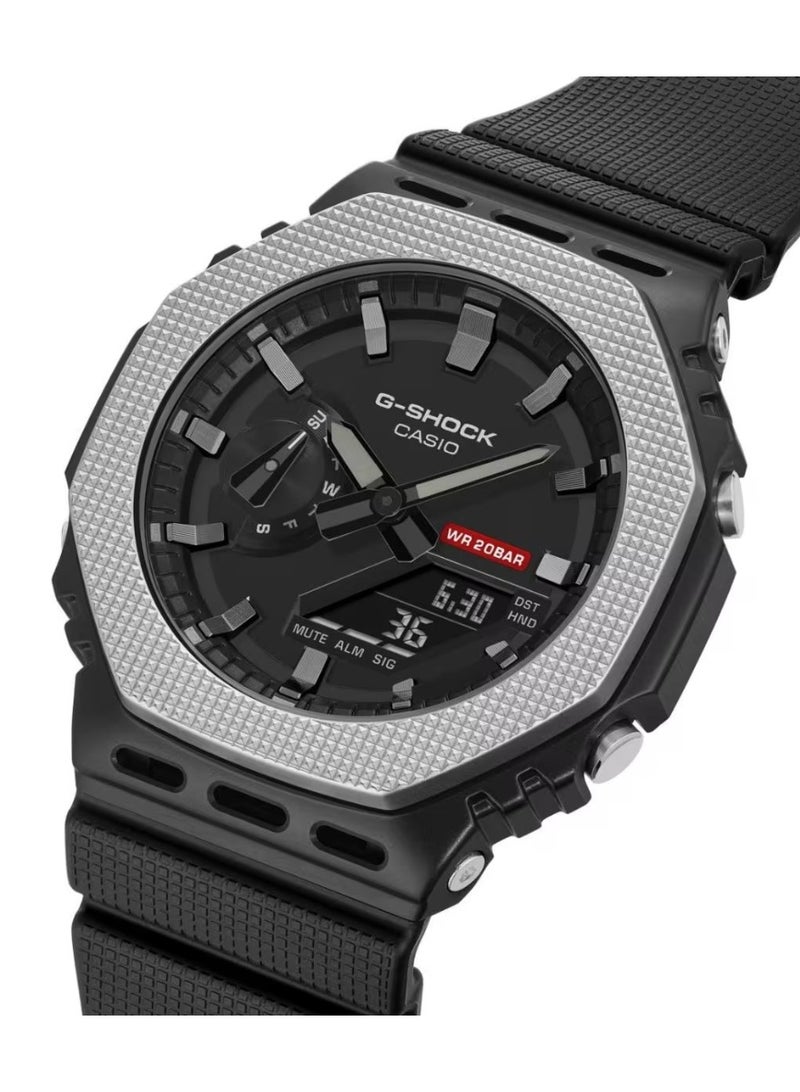G-SHOCK ساعة G-STEEL التناظرية الرقمية GM‑2100BM‑1ADR، 49.3 مم قرص أسود، إطار من الفولاذ المقاوم للصدأ وحافظة وحزام من الراتنج، 200 م مقاومة للماء - Image 1