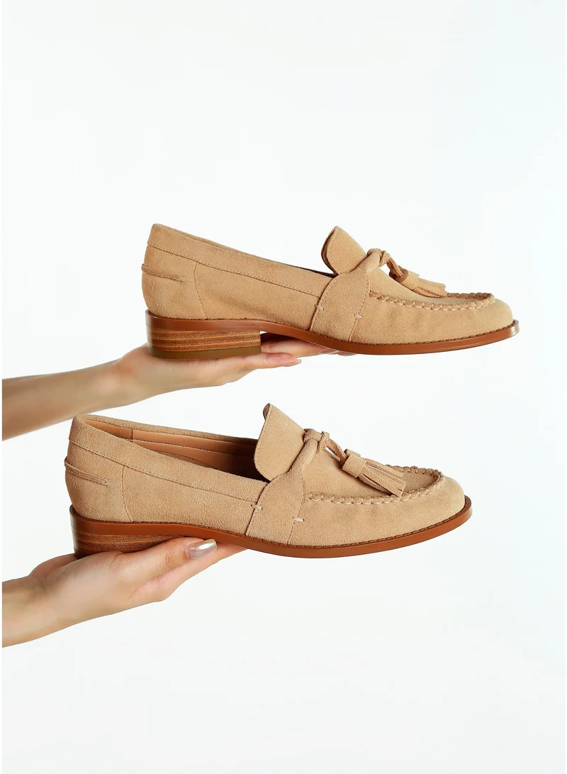 London Rag Tassels Detail Suede Loafers in Beige