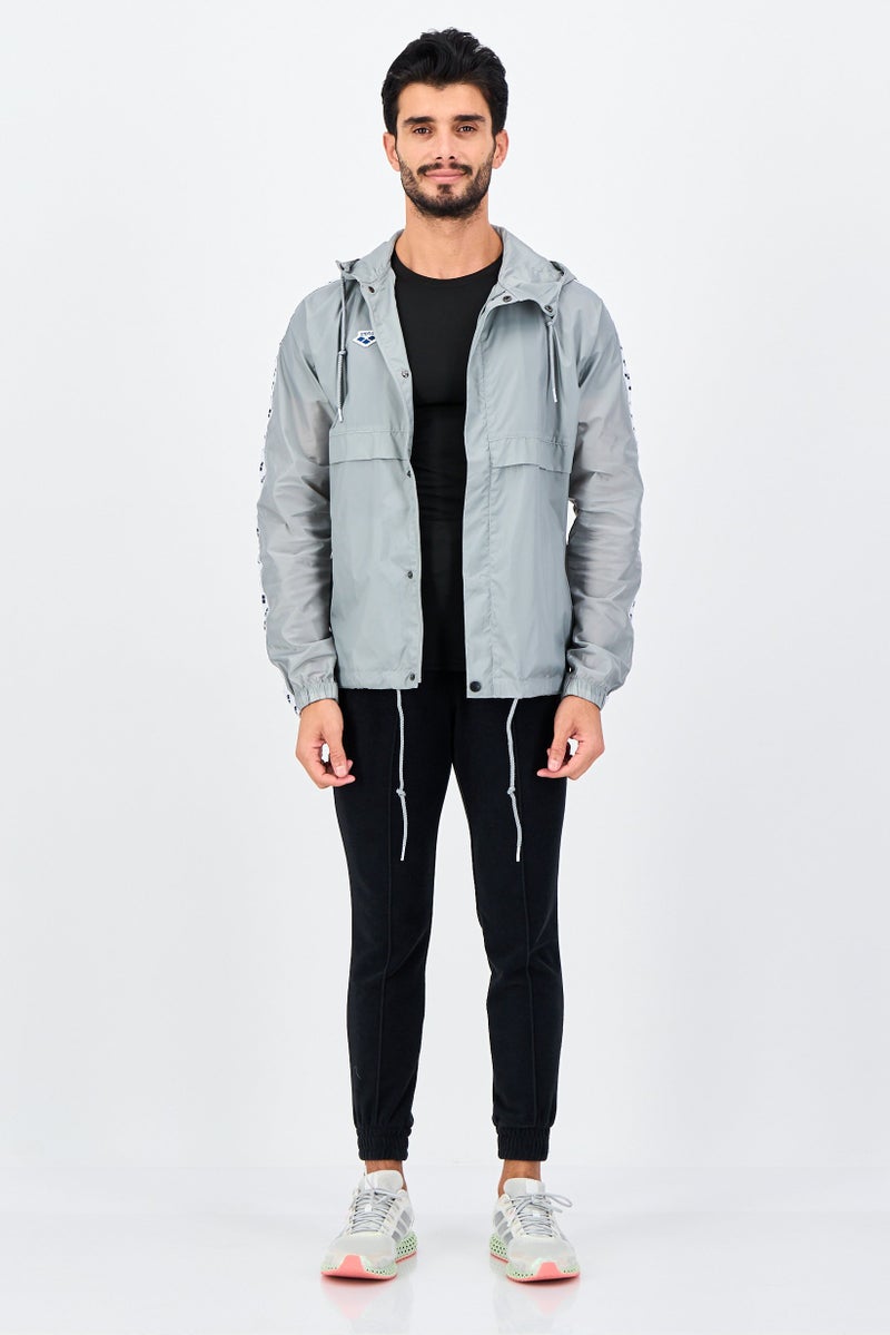 arena Men Brand Logo Windbreaker Jacket, Grey - Image 4
